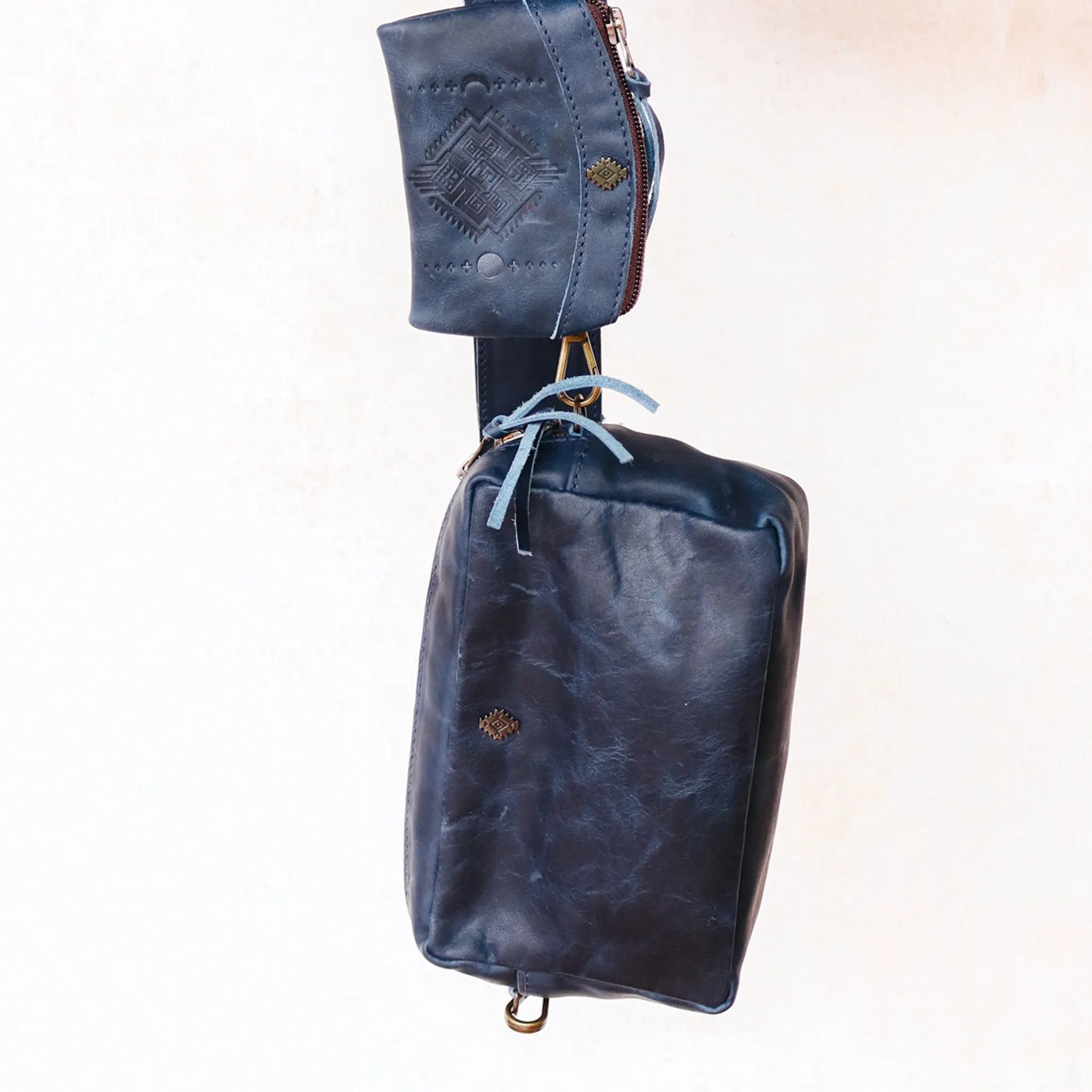 WANDER CROSSBODY BAG   WIDE STRAP SET - FULL LEATHER - NAVY